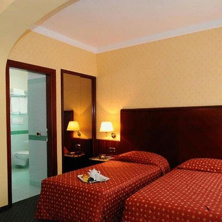 Hotel La Spia D'Italia Solferino Kültér fotó