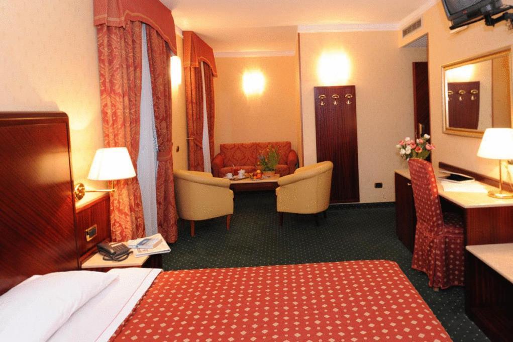 Hotel La Spia D'Italia Solferino Kültér fotó